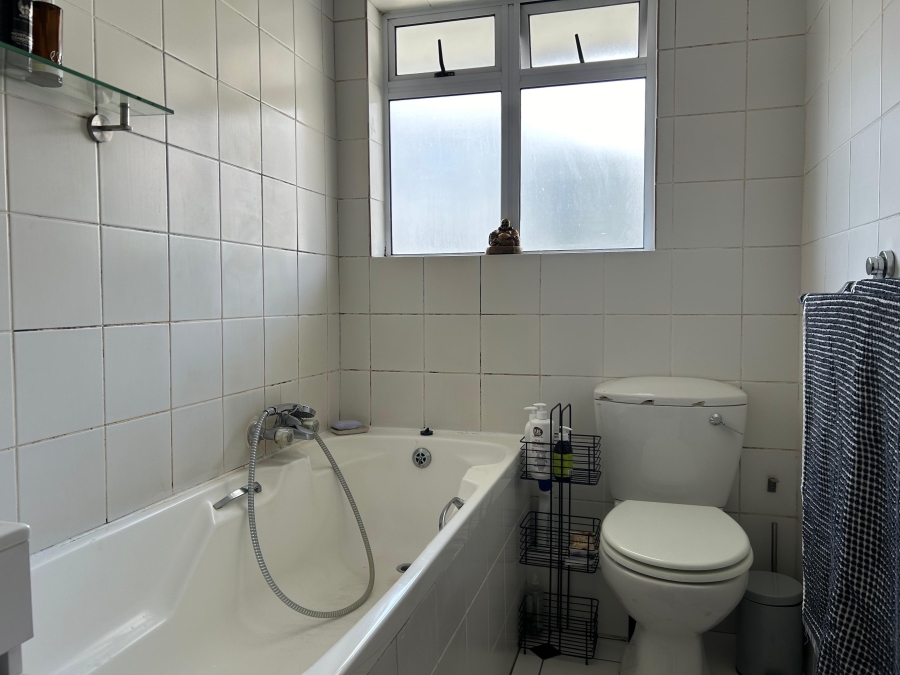 2 Bedroom Property for Sale in Cape Town City Centre Western Cape